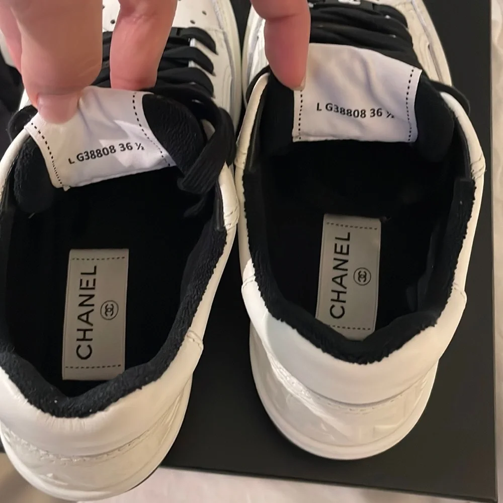 ‼️SOLD‼️ Chanel Logo Sneakers 36.5 - Picture 6 of 13